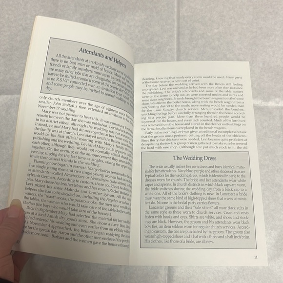 1988 The Amish Wedding vintage paperback book - Picture 7 of 8